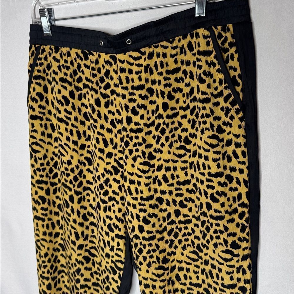 Umgee Leopard Print Women’s Pants. Size Medium. - Picture 3 of 7